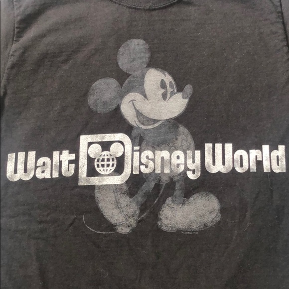 Disney World authentic tshirt - Picture 3 of 5